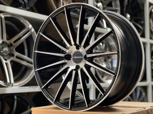 Комплект дисков Vossen VFS2 R15 7j ET+35 4*100