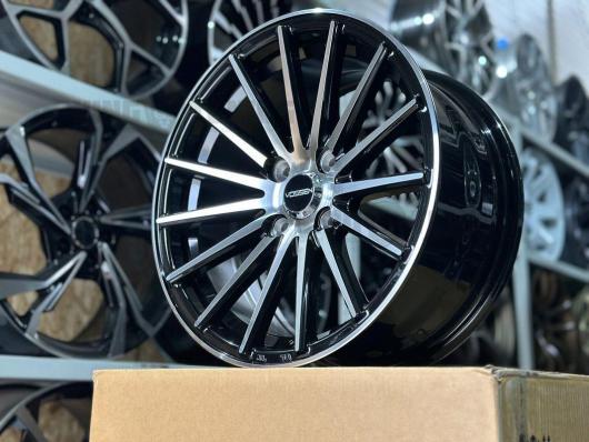 Комплект дисков Vossen VFS2 R15 7j ET+30 4*100