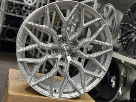 Комплект дисков Vossen HF-2 R19 8.5j et+35 5*114.3