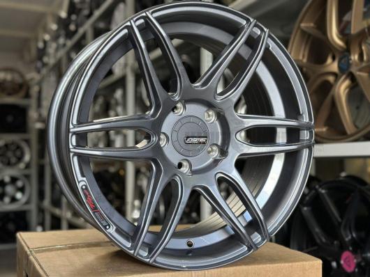 Комплект дисков Cosmis Racing MRII R17 7.5j +26 5*114.3