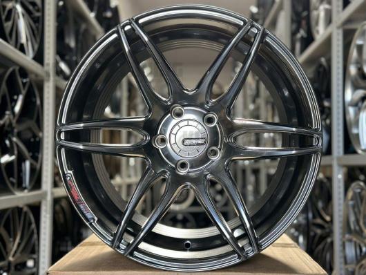 Комплект дисков Cosmis Racing MRII R18 9.5j +22 5*114.3