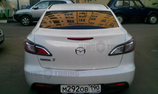 Козырек на стекло  MAZDA 6 bl